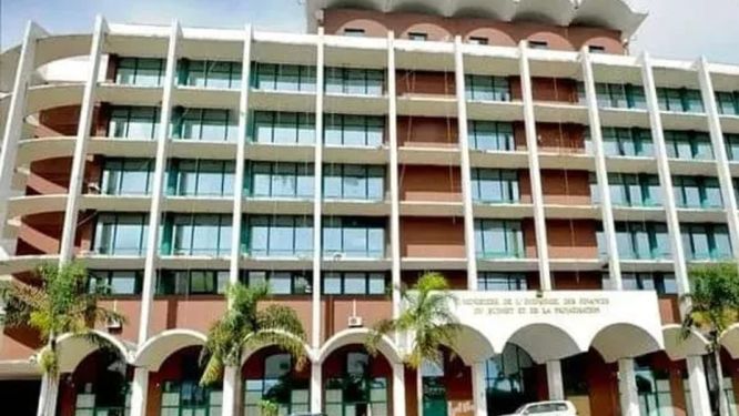 Gabon Projects 36.9% Rise in Debt Interest Costs in 2027